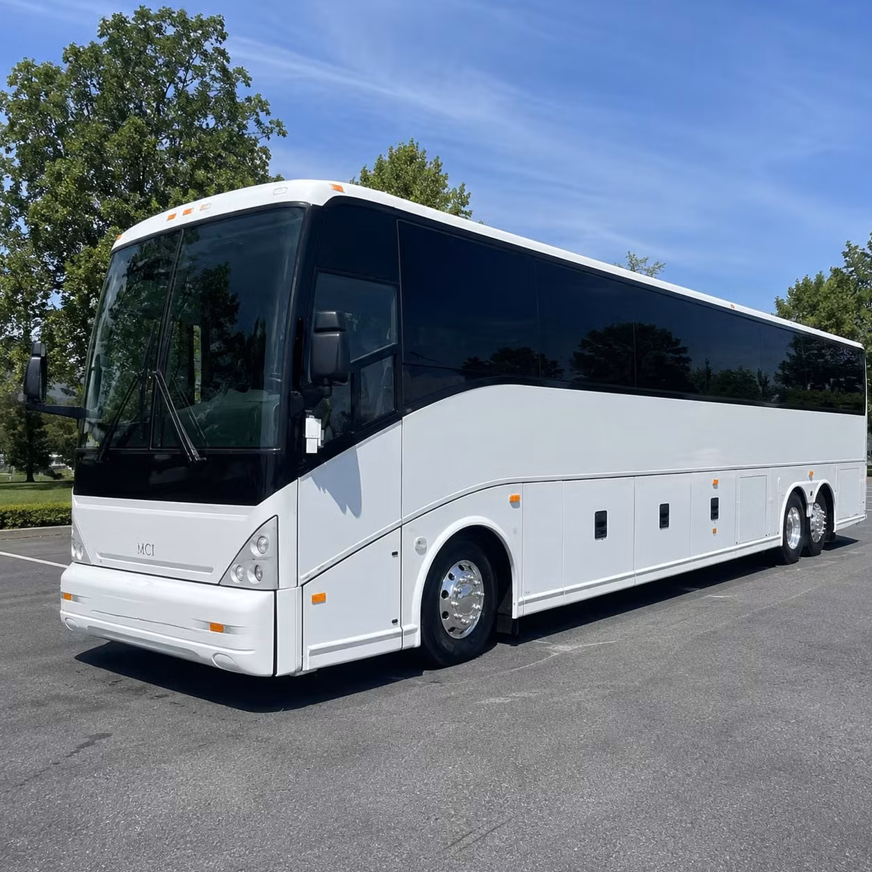 bus rental options for lincoln trips