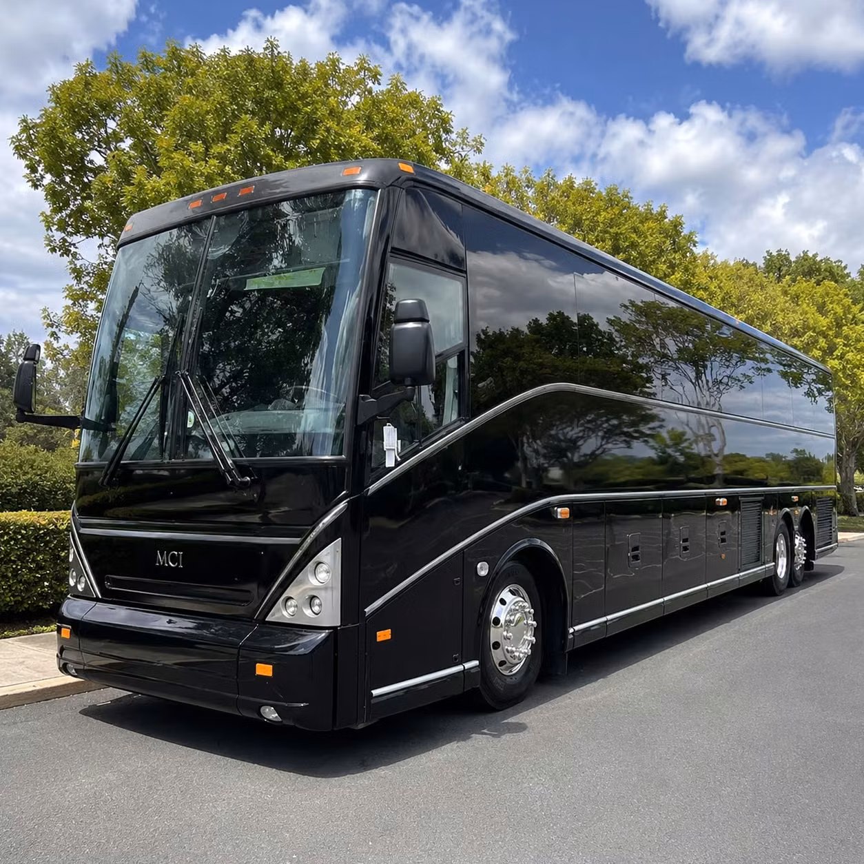 lincoln concert bus rentals