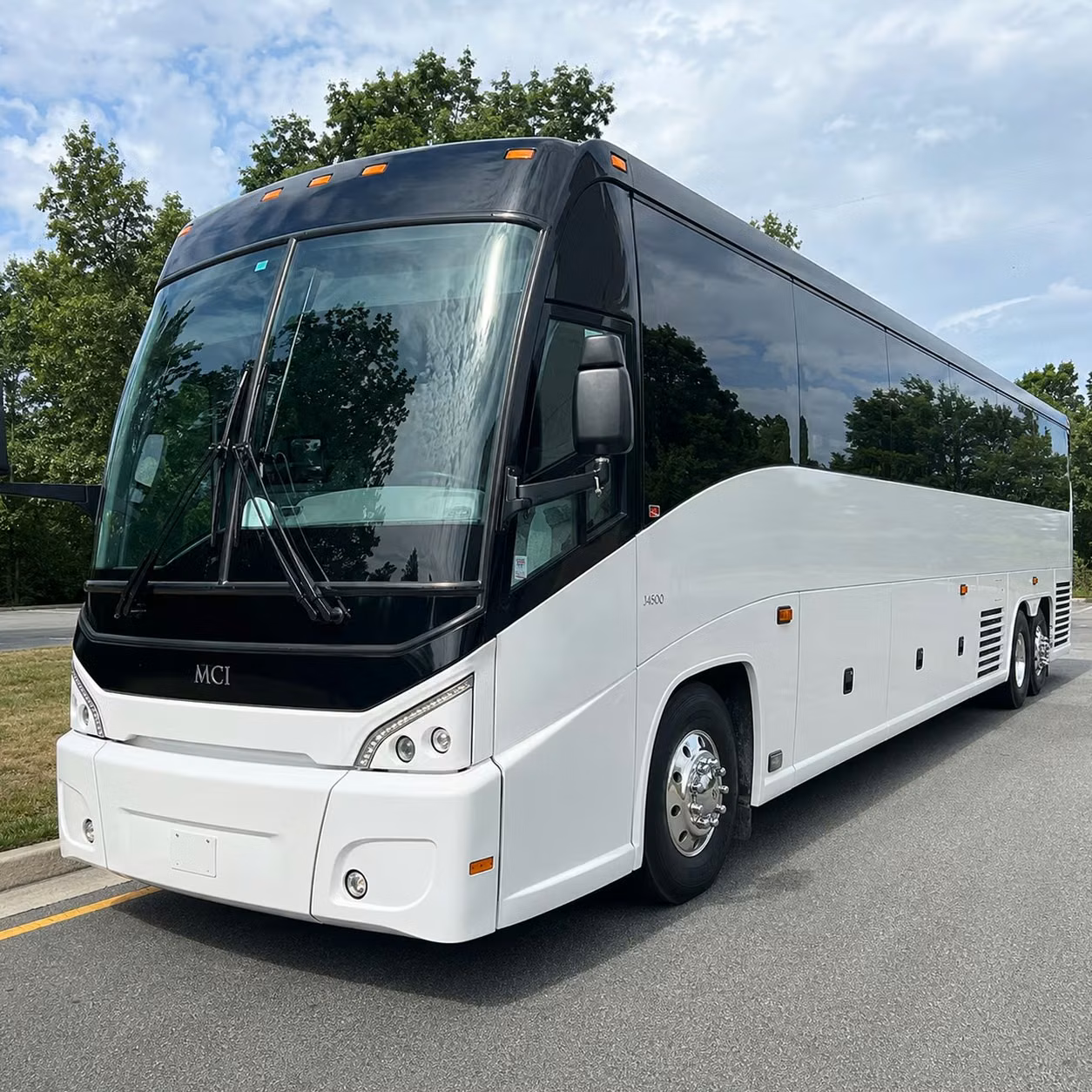 long distance wedding and event transportation starting in lincoln
